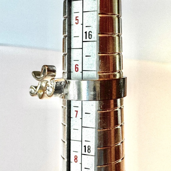 Initial L Letter Ring, Size US 6 1/2 - Picture 6 of 10